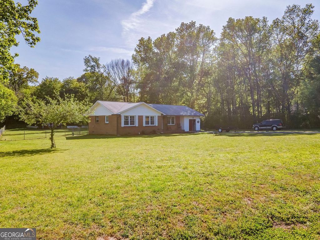 125 Clairmont Drive, Calhoun, GA 30701