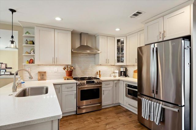 5129 Illinois Ave, Fair Oaks, CA 95628