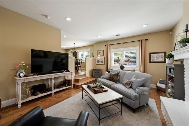 5129 Illinois Ave, Fair Oaks, CA 95628