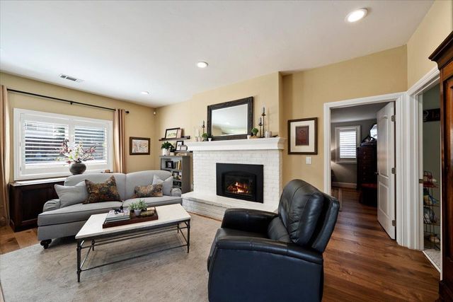 5129 Illinois Ave, Fair Oaks, CA 95628