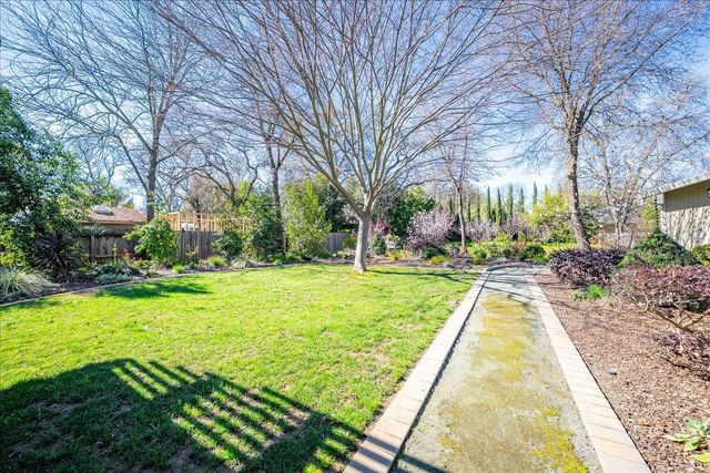 5129 Illinois Ave, Fair Oaks, CA 95628