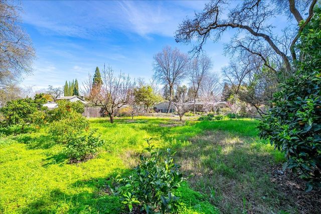 5129 Illinois Ave, Fair Oaks, CA 95628