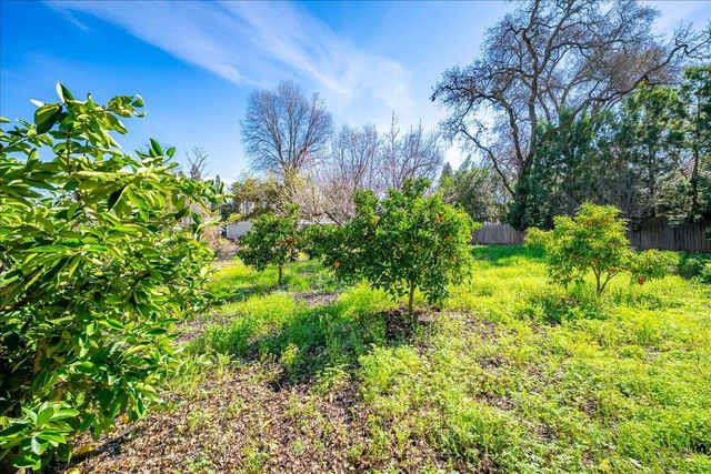 5129 Illinois Ave, Fair Oaks, CA 95628