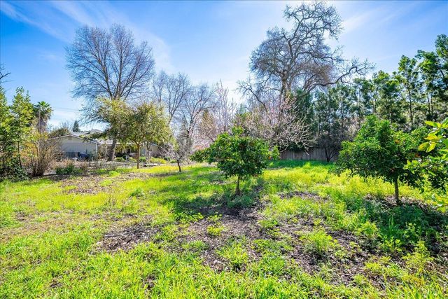 5129 Illinois Ave, Fair Oaks, CA 95628