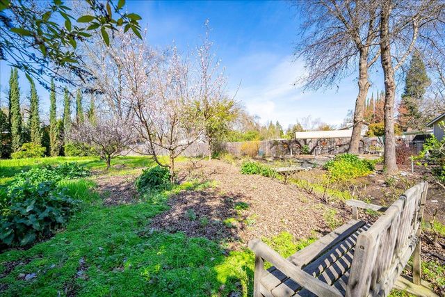 5129 Illinois Ave, Fair Oaks, CA 95628