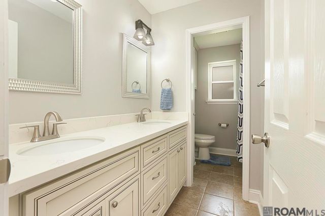 11052 Buxton Rd, St Amant, LA 70774