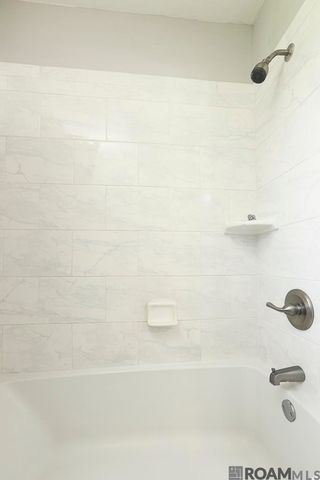 11052 Buxton Rd, St Amant, LA 70774