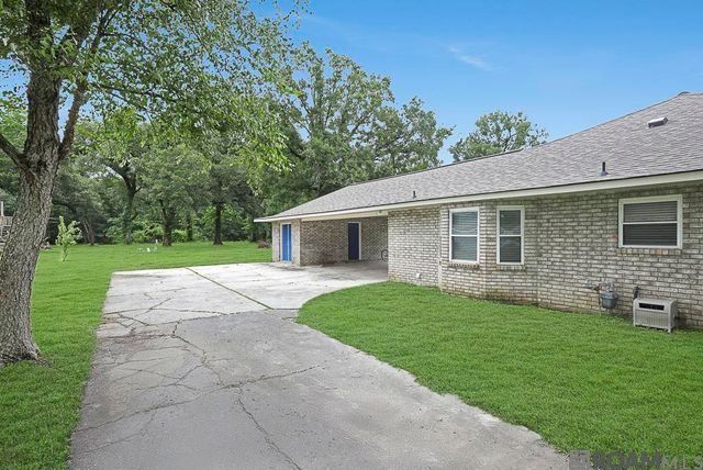 11052 Buxton Rd, St Amant, LA 70774