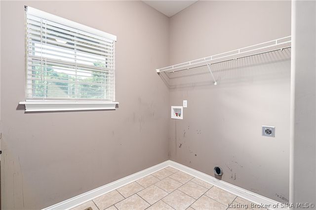 3642 Woodland Lakes Drive, Floyds Knobs, IN 47119