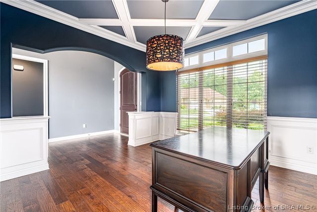 3642 Woodland Lakes Drive, Floyds Knobs, IN 47119