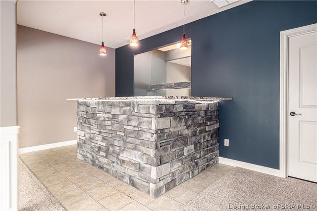 3642 Woodland Lakes Drive, Floyds Knobs, IN 47119