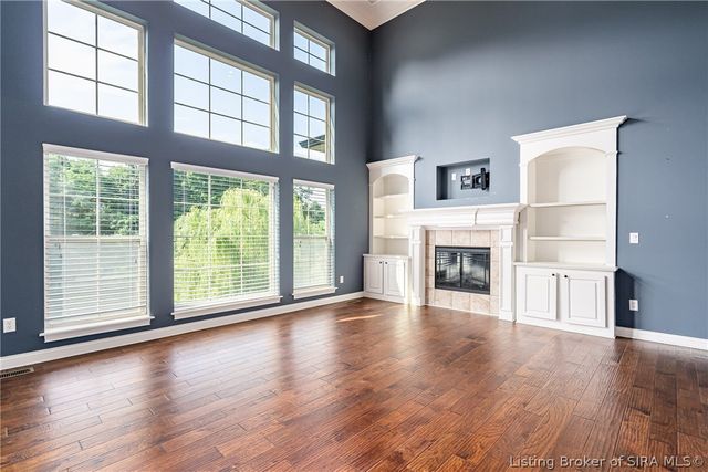 3642 Woodland Lakes Drive, Floyds Knobs, IN 47119