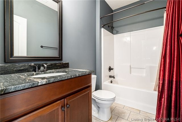 3642 Woodland Lakes Drive, Floyds Knobs, IN 47119