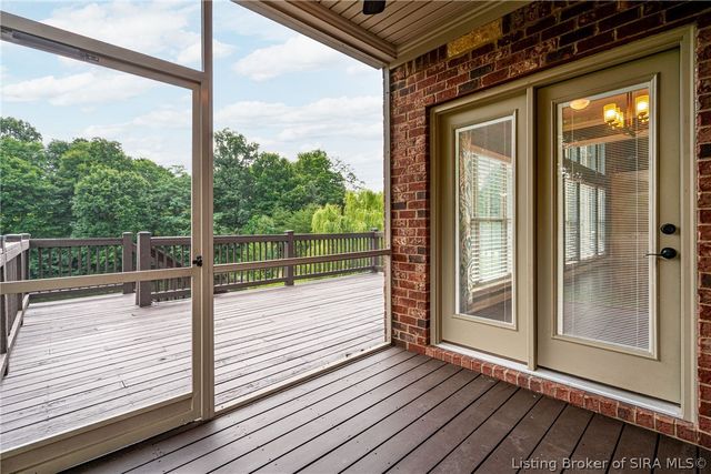 3642 Woodland Lakes Drive, Floyds Knobs, IN 47119