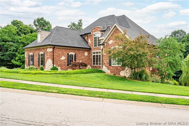 3642 Woodland Lakes Drive, Floyds Knobs, IN 47119