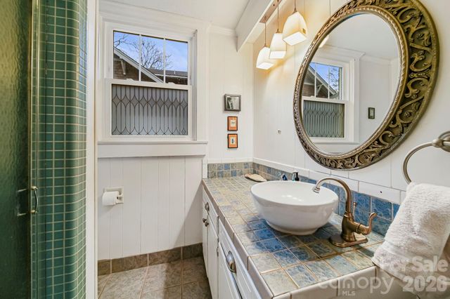 707 S York Street, Gastonia, NC 28052