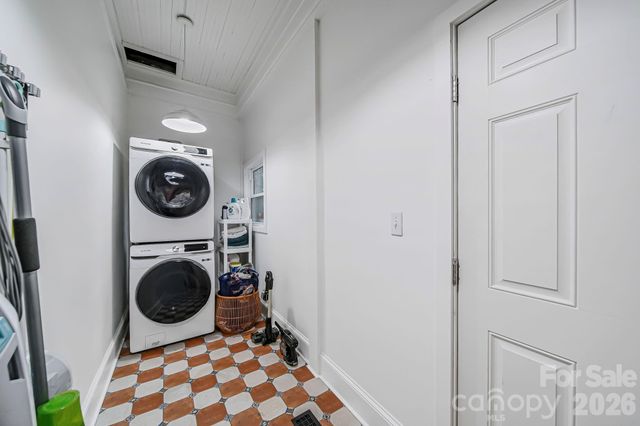 707 S York Street, Gastonia, NC 28052