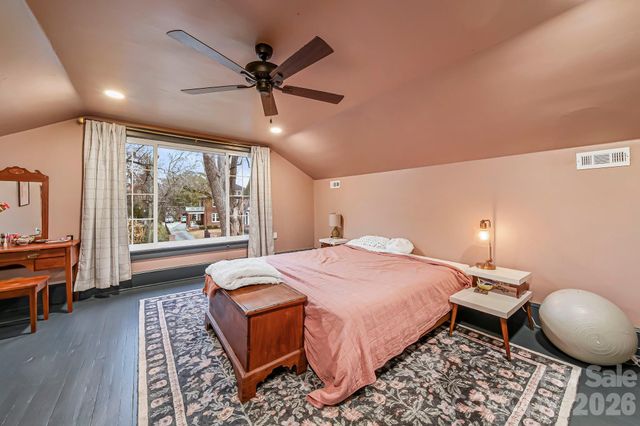 707 S York Street, Gastonia, NC 28052