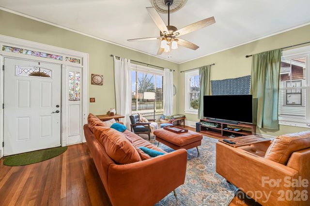 707 S York Street, Gastonia, NC 28052