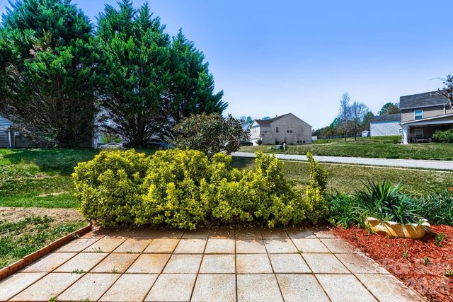 417 Zander Woods Court, Mount Holly, NC 28120