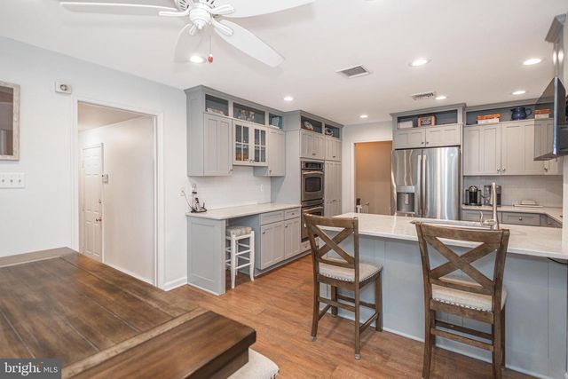 10 BAILEY DR, Washington Crossing, PA 18977