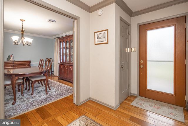 10 BAILEY DR, Washington Crossing, PA 18977