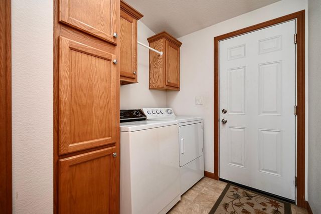 6266 Jonathan Drive NW, Rochester, MN 55901