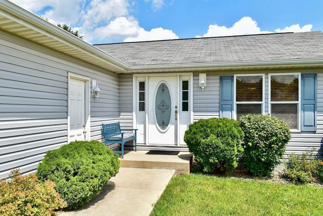 6266 Jonathan Drive NW, Rochester, MN 55901