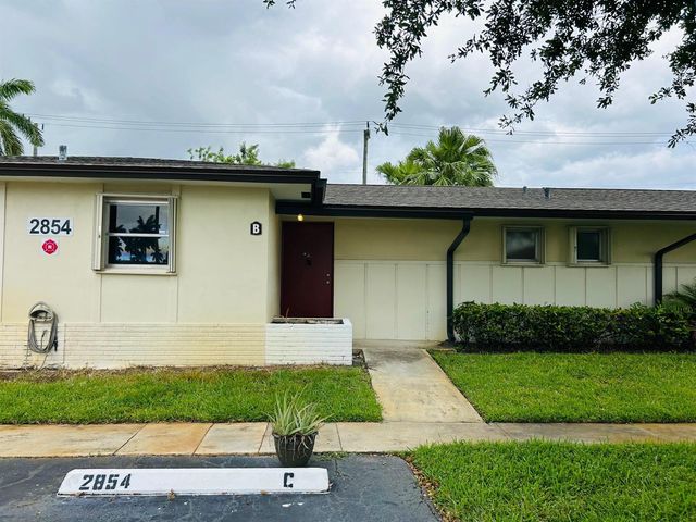 2854 E Ashley Dr Drive E B, West Palm Beach, FL 33415