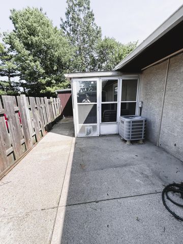 1290 Woodbrook Lane, 252, Columbus, OH 43223