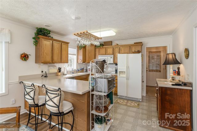 135 Reservoir Drive, Hendersonville, NC 28739