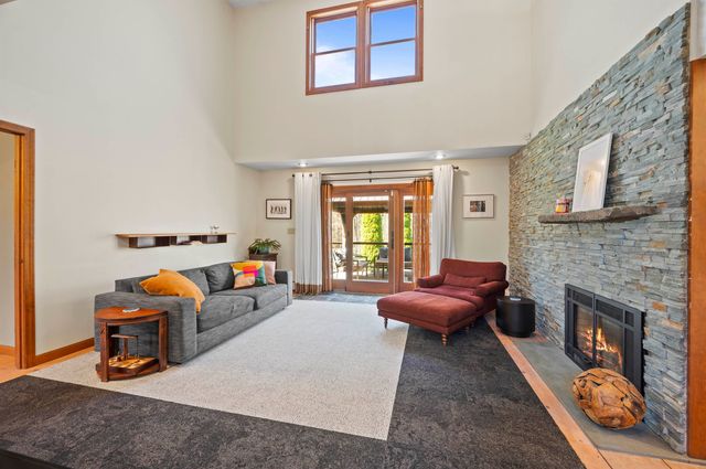 17 Madison Avenue, Kingston, NH 03848