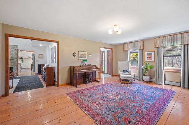 17 Madison Avenue, Kingston, NH 03848
