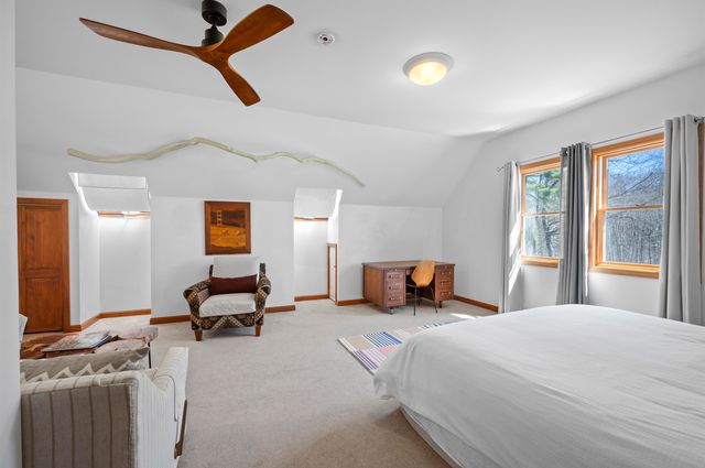 17 Madison Avenue, Kingston, NH 03848