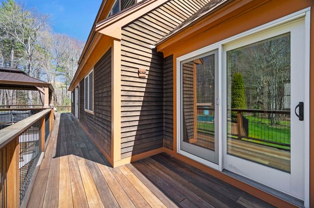 17 Madison Avenue, Kingston, NH 03848