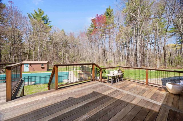 17 Madison Avenue, Kingston, NH 03848