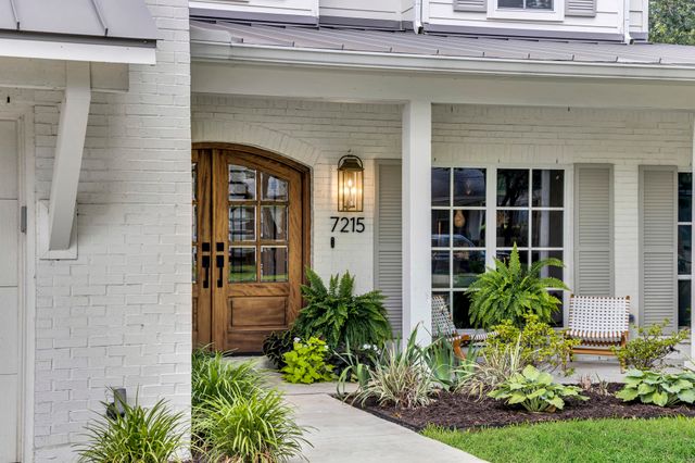7215 Bennington Drive, Dallas, TX 75214