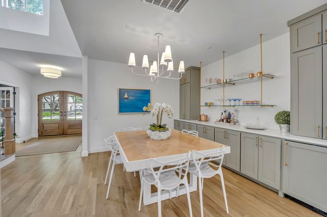 7215 Bennington Drive, Dallas, TX 75214