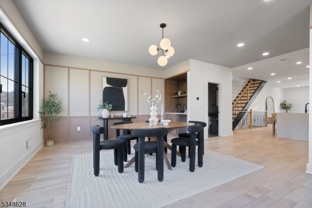 212 E Harriet Ave A, Palisades Park Boro, NJ 07650