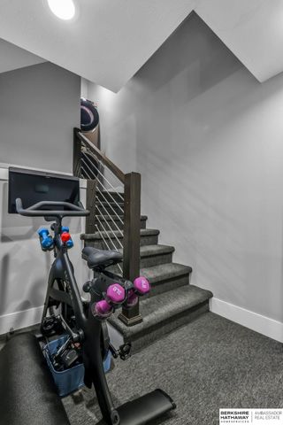 3130 Mayberry Court, Omaha, NE 68105