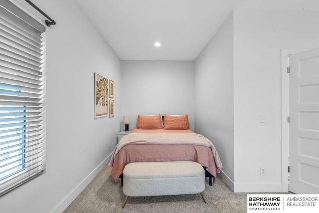 3130 Mayberry Court, Omaha, NE 68105