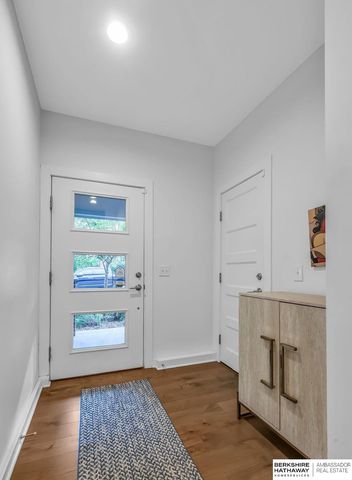 3130 Mayberry Court, Omaha, NE 68105