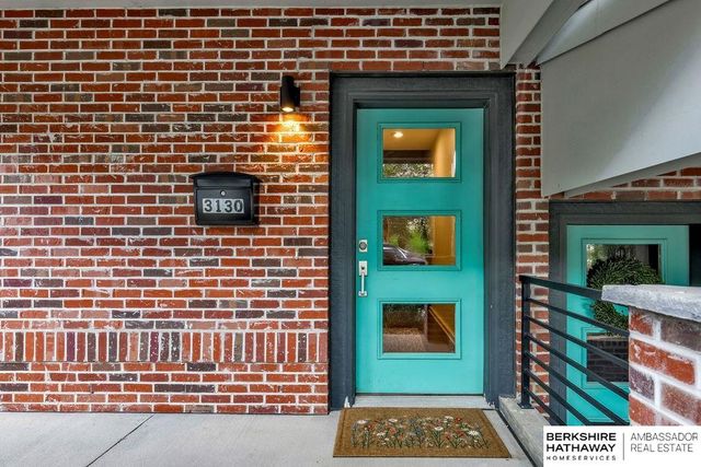 3130 Mayberry Court, Omaha, NE 68105