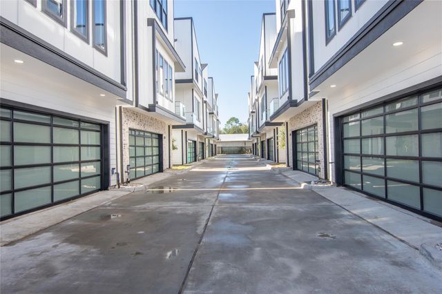 2237 Blalock Road, Houston, TX 77080