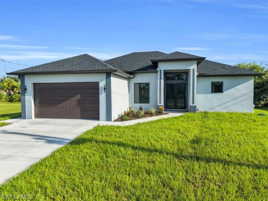 2204 E 7th ST, LEHIGH ACRES, FL 33936 — exterior