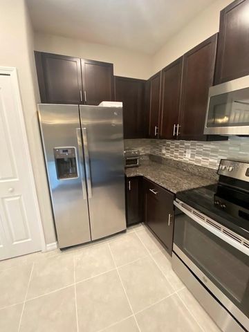 9723 MULBERRY MARSH LANE, Sun City Center, FL 33573