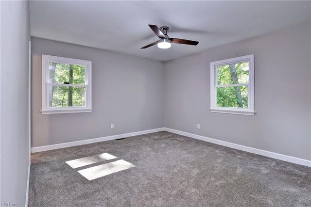 610 E Woodland DR, Yorktown, VA 23692