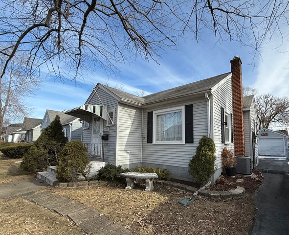 18269 Burnham Avenue, Lansing, IL 60438