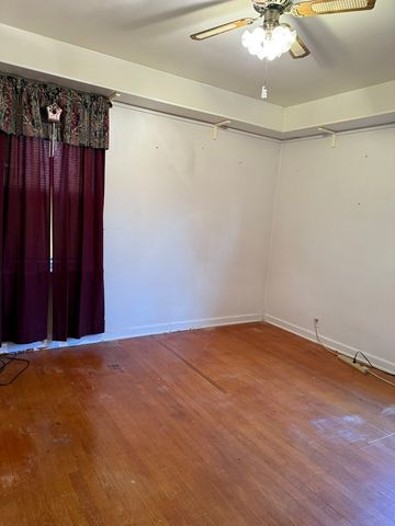 18269 Burnham Avenue, Lansing, IL 60438