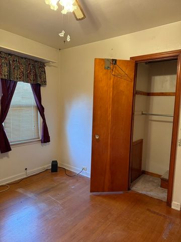18269 Burnham Avenue, Lansing, IL 60438